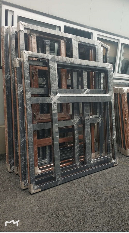 鞍山市天乙門窗工業(yè)有限公司沈陽(yáng)經(jīng)銷商所訂貨品已完成，經(jīng)過(guò)檢驗(yàn)后進(jìn)行包裝，準(zhǔn)備發(fā)貨。(圖4)